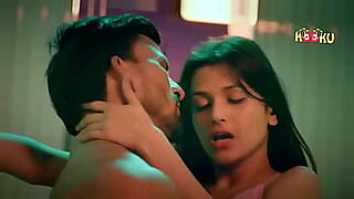 indian two womens one indian man sex videos