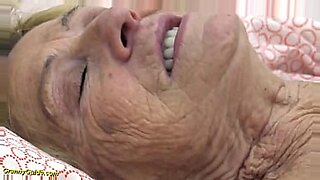 colombian 57 year old women sucking dick