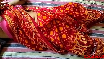 son removing saree of bbw mom and fuck her in kichen at night