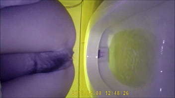 porn toilet mommy