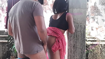 indian aunty lifting her saree up peeing