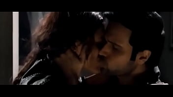 girlfriend and boyfriend kiss sex