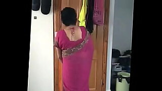 housewife forced by robber