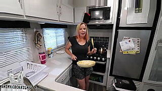 mom nd son video porn sex hd