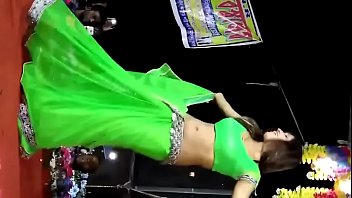 bhojpuri fat women naked item dance video