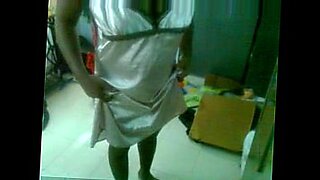 indian aunty striping her saree