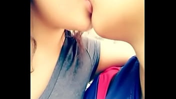 boyfriend eat cum kissing