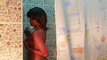 indian mom nude bath with her son in bathtub nude