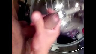 fast fingering squirting solo