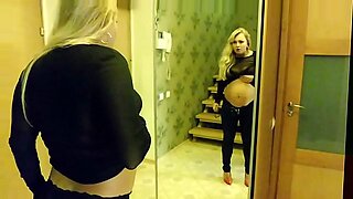 hot big pussi mom fuck son in a