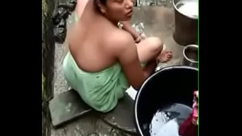 girls bathing hidden camera video