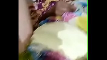 desi gujarati village bhabhi open baath snd pissing homemade