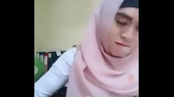 catvideo cewek sange kocok memek pakai jari