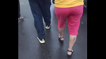 booty in shorts fucked