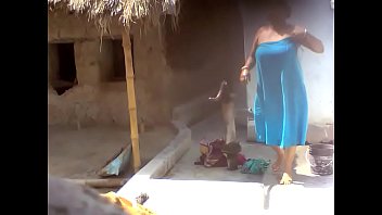 bengali nud girl doing potty