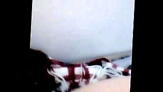 casada brincando na webcam