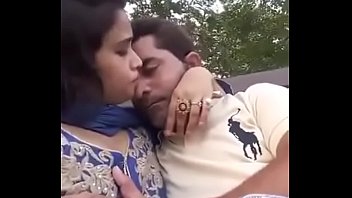 indian lovers fucking in park